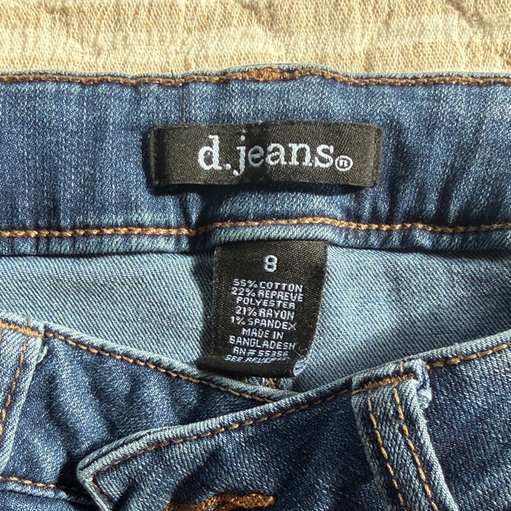 d. jeans Women's Blue Cuffed Ankle Jeans - Picture 3 of 3
